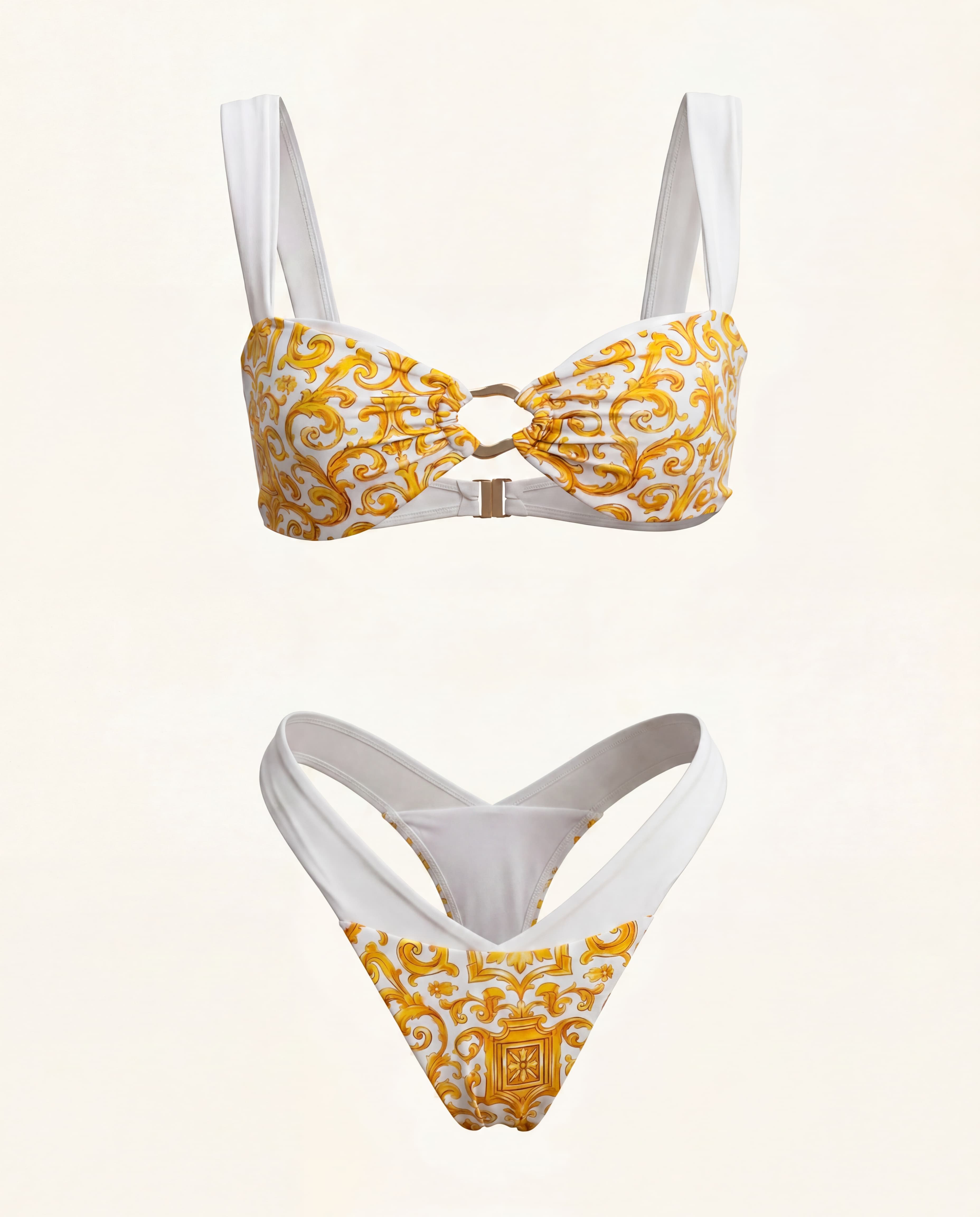  Conjunto de bikini Capri Goddess blanco con estampado de mayólica mediterránea dorada, top estructurado con aro central y braga de corte en V, colección Riviera de Leonika Swimwear